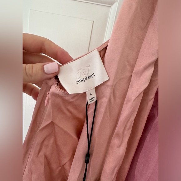 Cinq a Sept Veronica Gown - Picture 3 of 6